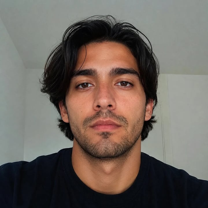 Man with medium hair before wavy hair try on